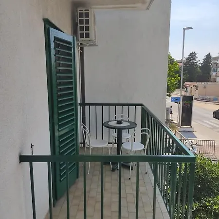Sobe Zlata Makarska