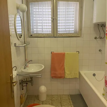 Sobe Zlata 3* Makarska