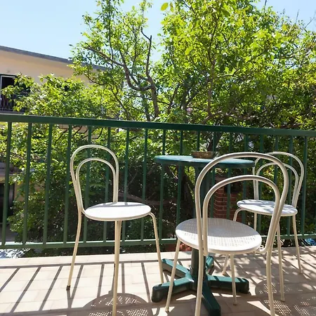 Sobe Zlata 3* Makarska